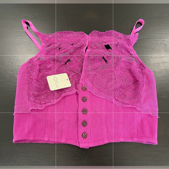 NWT Free People Raspberry Have My Heart Lace Cropped Camisole Top Sz Small - Picture 7 of 8